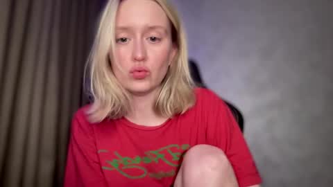 Snapshot of 2kepler22b chatting on 01.16.25  . online show from 01.16.25