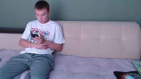 Snapshot of 2nc_ chatting on 09.23.25 Eleot online show from 09.23.25