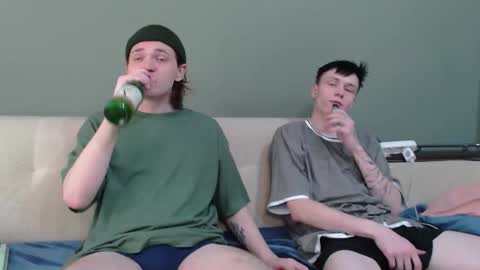 Snapshot of 2nc_ chatting on 11.02.25 Eleot online show from 11.02.25