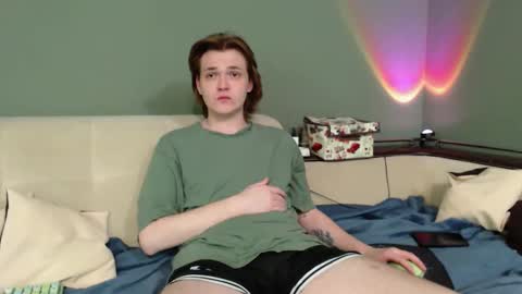 Snapshot of 2nc_ chatting on 12.15.25 Eleot online show from 12.15.25