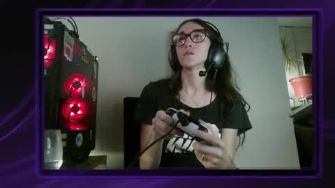 Snapshot of 2photogs_raw chatting on 11.27.25 2photogs_raw online show from 11.27.25