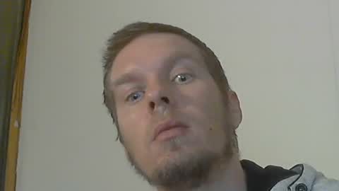 2small4you83 online show from 12.19.24