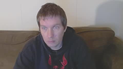 2small4you83 online show from 02.18.25