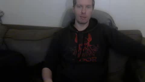 2small4you83 online show from 01.15.26