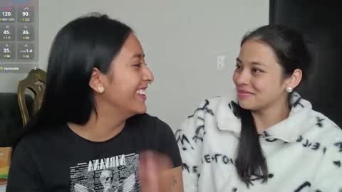 Snapshot of 2summerlove2 chatting on 12.14.24 Dalilah and Tarah online show from 12.14.24
