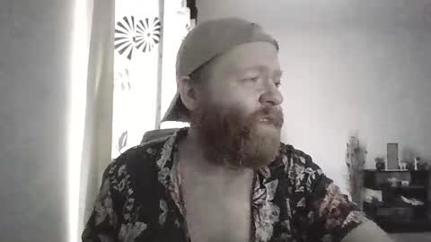 33UK online show from 10.18.25