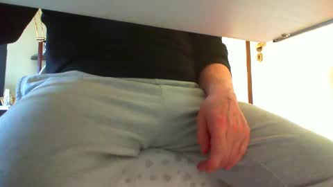 Snapshot of 3funlover chatting on 12.24.24 3funlover online show from 12.24.24