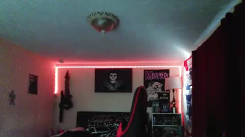 Snapshot of 3ndlessmike chatting on 11.05.25 3ndlessmike online show from 11.05.25