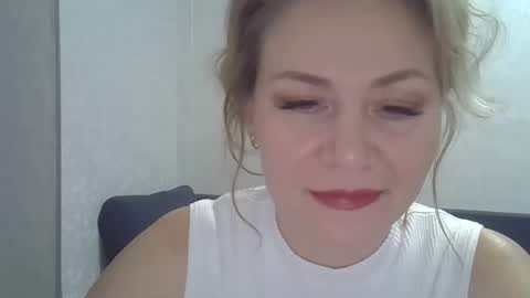 Snapshot of 3susie chatting on 11.07.25 3susie online show from 11.07.25