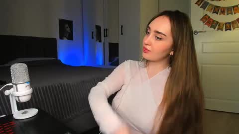 Snapshot of 3va_nyx chatting on 04.24.26 Eva online show from 04.24.26