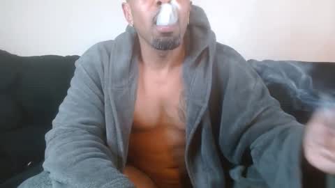 420flyguy online show from 12.12.24