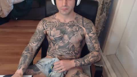 Snapshot of 420randomguy chatting on 02.01.25 Anomander Rake online show from 02.01.25