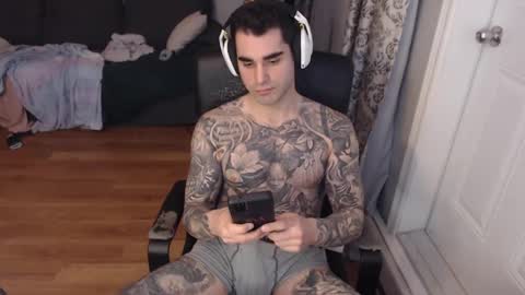 Snapshot of 420randomguy chatting on 02.07.25 Anomander Rake online show from 02.07.25