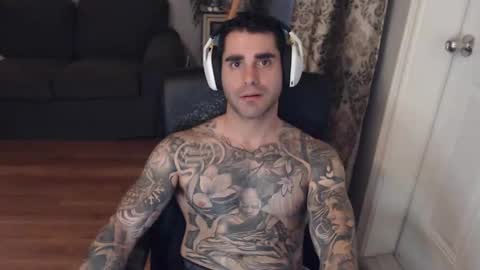 Snapshot of 420randomguy chatting on 10.26.25 Anomander Rake online show from 10.26.25