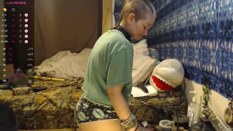 420stonerchick online show from 03.17.26