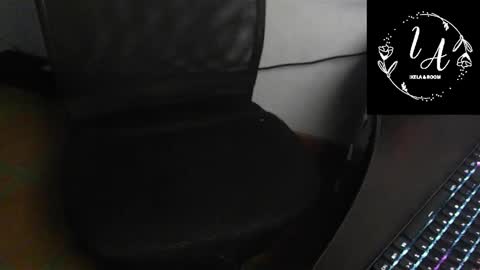 Ixela online show from 02.05.25