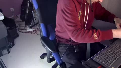 Larese Carlo online show from 02.02.25