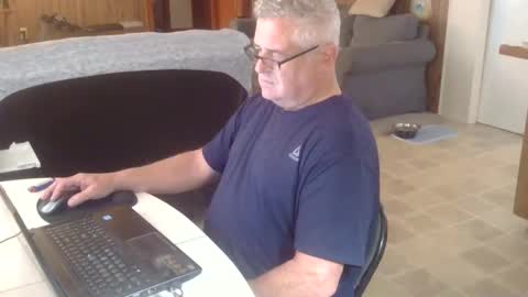 Snapshot of 55mnc chatting on 11.25.25 Joe online show from 11.25.25