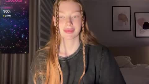 Snapshot of 5th_e1ement chatting on 12.19.24 5th_e1ement online show from 12.19.24