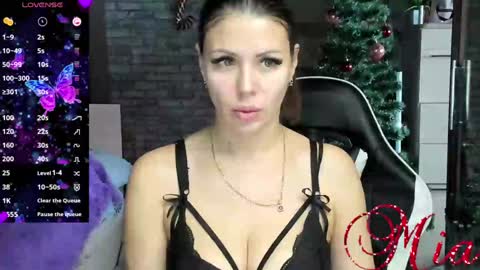 Snapshot of 666mia666 chatting on 01.06.25 Mia my pvt is open and lovense is active online show from 01.06.25