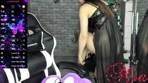 Snapshot of 666mia666 chatting on 01.09.25 Mia my pvt is open and lovense is active online show from 01.09.25