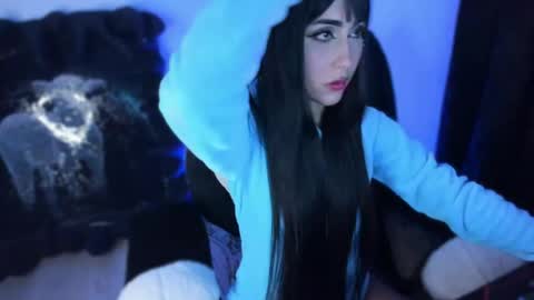  luarii   online show from 05.15.26