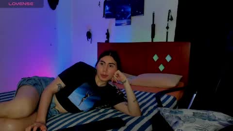 69blackwhite online show from 05.08.26