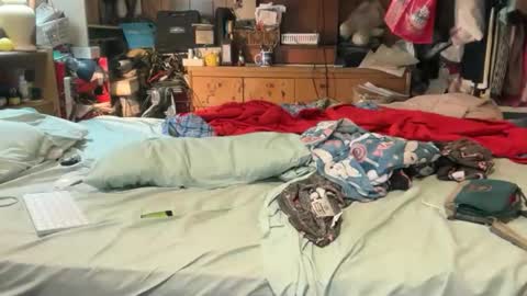 Snapshot of 69j0hndo chatting on 11.17.25 FUCKR online show from 11.17.25