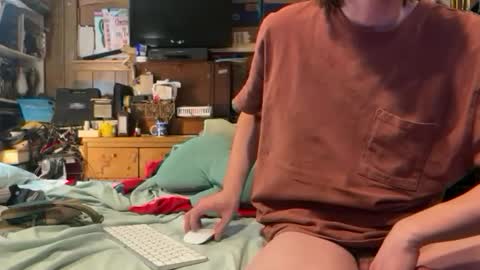 Snapshot of 69j0hndo chatting on 11.26.25 FUCKR online show from 11.26.25