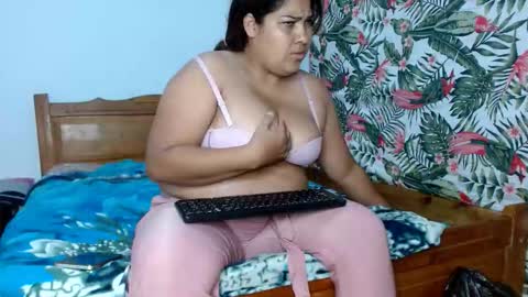 Snapshot of 69smallstar chatting on 02.20.26 star online show from 02.20.26