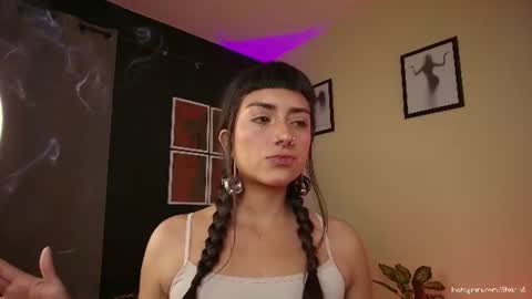 B R I E L A  online show from 06.18.26