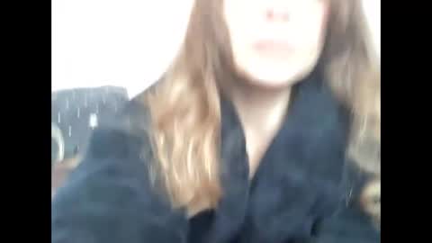 Snapshot of 75sowet018 chatting on 10.22.25 75sowet018 online show from 10.22.25