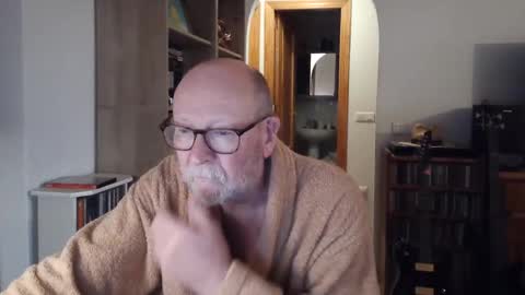  Papi  online show from 03.11.25