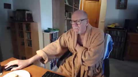  Papi  online show from 03.31.26