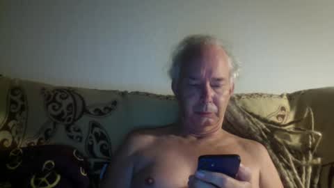 Snapshot of 808dred chatting on 11.05.25 808dred online show from 11.05.25