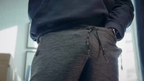 8incher NYC online show from 11.06.25