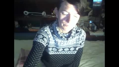 Snapshot of 8mistress8 chatting on 12.06.24 8MISTRESS8 online show from 12.06.24