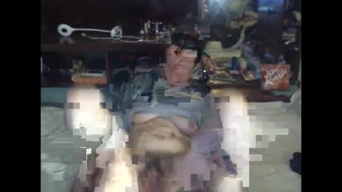 Snapshot of 8mistress8 chatting on 12.21.24 8MISTRESS8 online show from 12.21.24