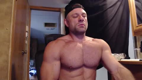 9 fat inches online show from 09.15.25
