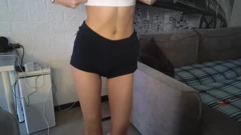 KARINA online show from 12.14.25