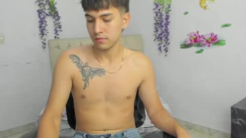 DERECK online show from 04.05.26