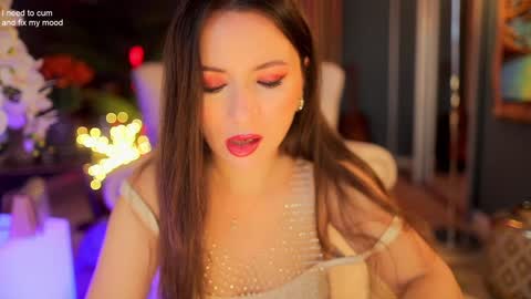 Snapshot of _1s___ chatting on 11.19.25 Sophia online show from 11.19.25