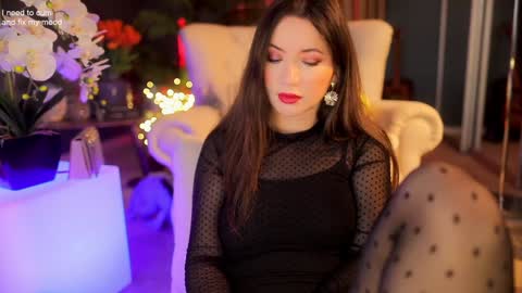 Snapshot of _1s___ chatting on 12.02.25 Sophia online show from 12.02.25