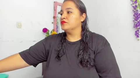 Snapshot of _1zoey chatting on 02.12.26 Zoey online show from 02.12.26