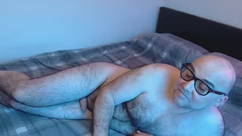 Snapshot of ____zeus____ chatting on 03.11.26 God Zeus online show from 03.11.26