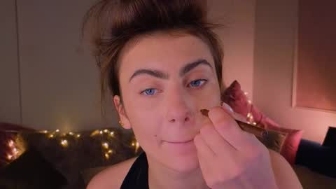 Willow online show from 11.22.25