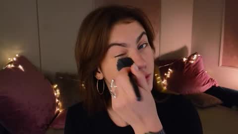 Willow online show from 11.28.25