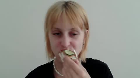 Abby online show from 09.11.25