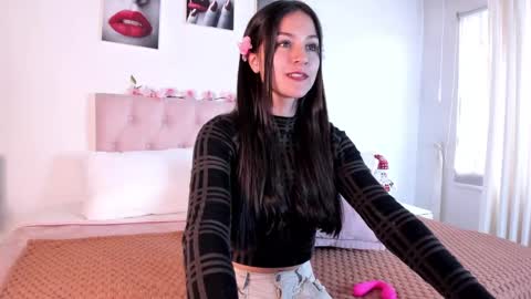 Snapshot of _abby_23_ chatting on 12.15.24 Aby online show from 12.15.24