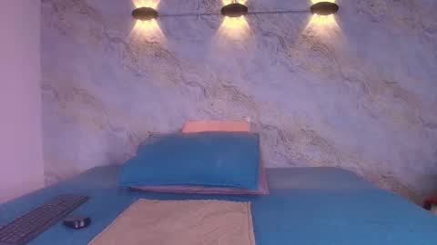 Snapshot of _abby_rouss chatting on 11.13.25 abby rouss online show from 11.13.25